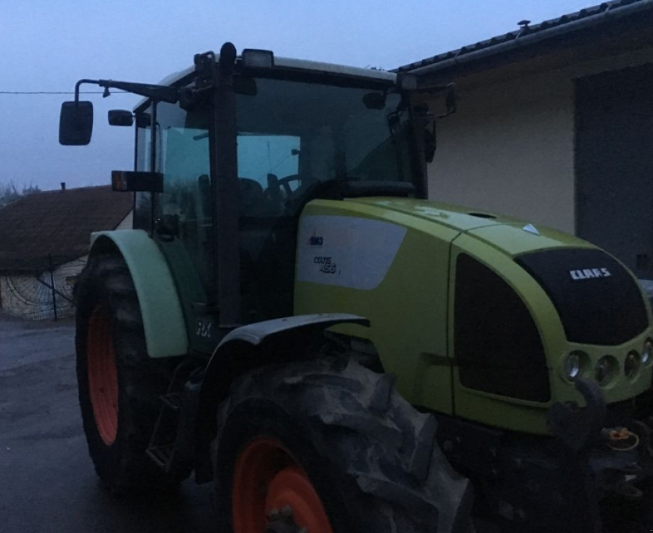 Oldtimer-Traktor des Typs CLAAS Celtis 456 RX,  in Теплик (Bild 1)