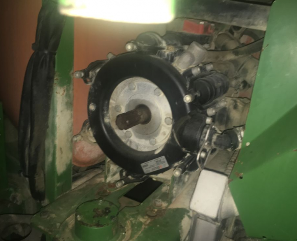 Weinbauspritze des Typs Amazone UG 3000,  in Теплик (Bild 8)