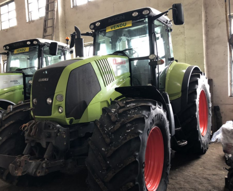 Oldtimer-Traktor des Typs CLAAS Axion 850, Neumaschine in Теплик (Bild 1)