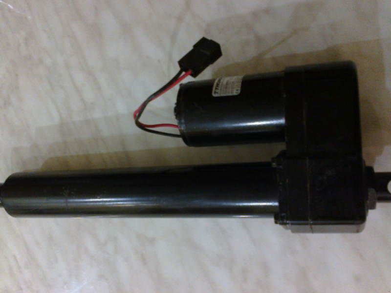 Oldtimer-Mähdrescher des Typs CLAAS Lexion 480,  in Чортків (Bild 1)