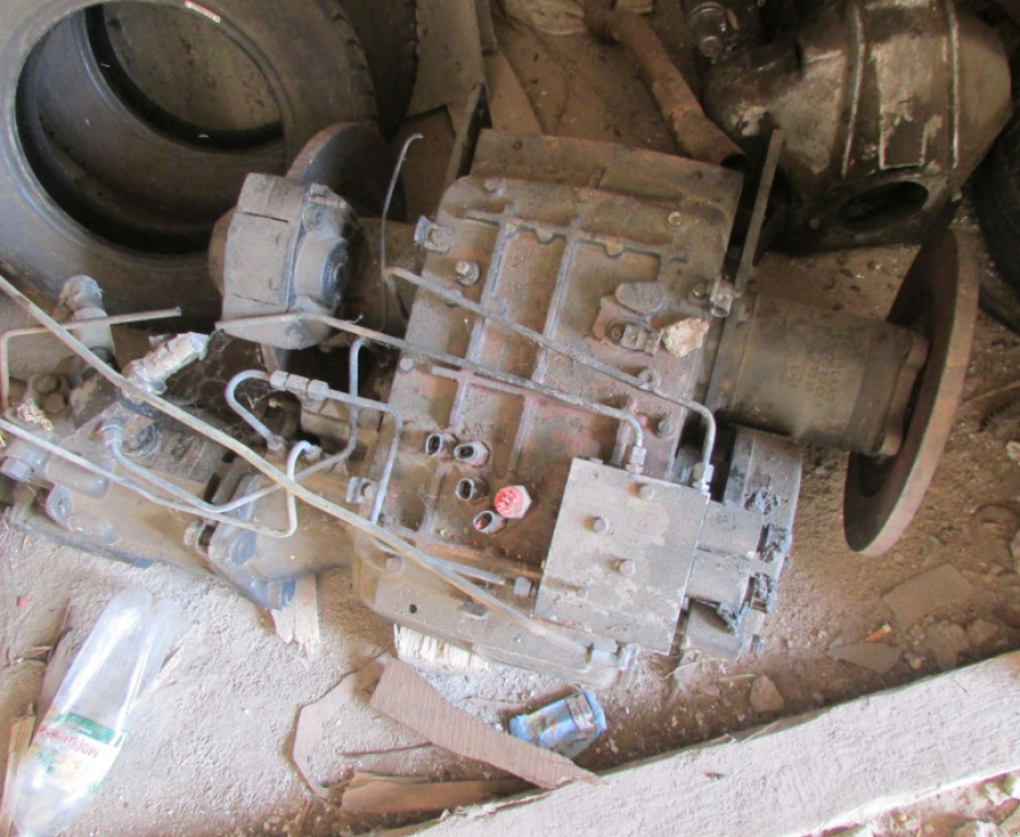 Oldtimer-Mähdrescher des Typs CLAAS Lexion 480,  in Чортків (Bild 3)