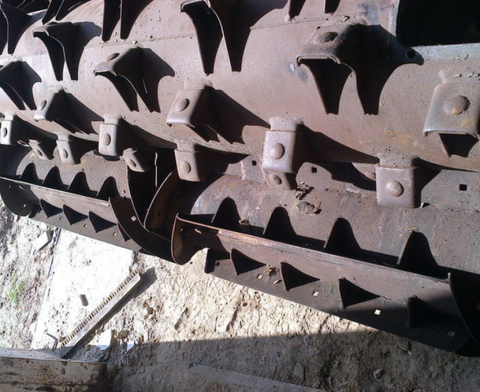 Oldtimer-Mähdrescher des Typs CLAAS Lexion 480,  in Чортків (Bild 4)