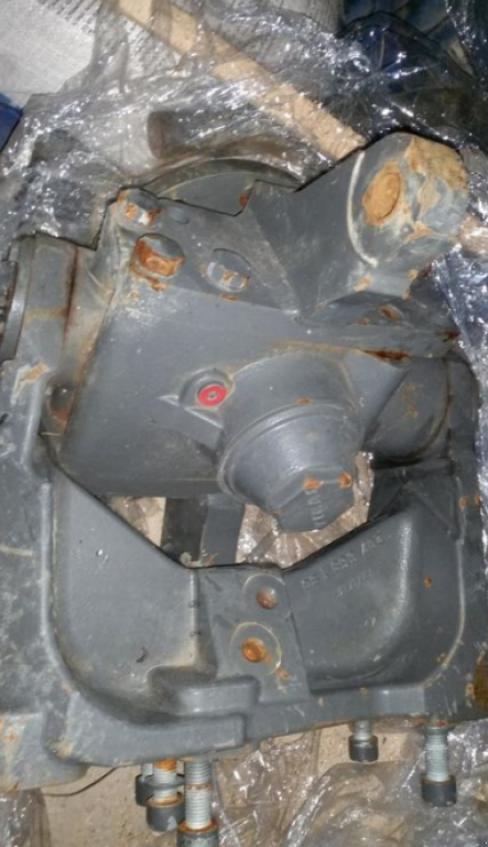 Oldtimer-Mähdrescher des Typs CLAAS Lexion 480,  in Чортків (Bild 5)