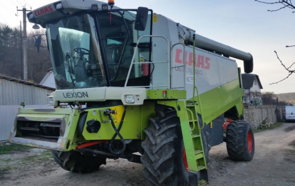 Oldtimer-Mähdrescher des Typs CLAAS Lexion 480, Neumaschine in Чортків (Bild 3)