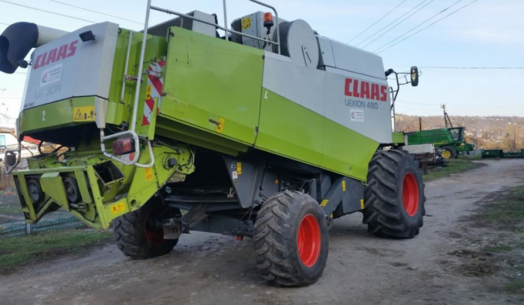 Oldtimer-Mähdrescher des Typs CLAAS Lexion 480, Neumaschine in Чортків (Bild 1)