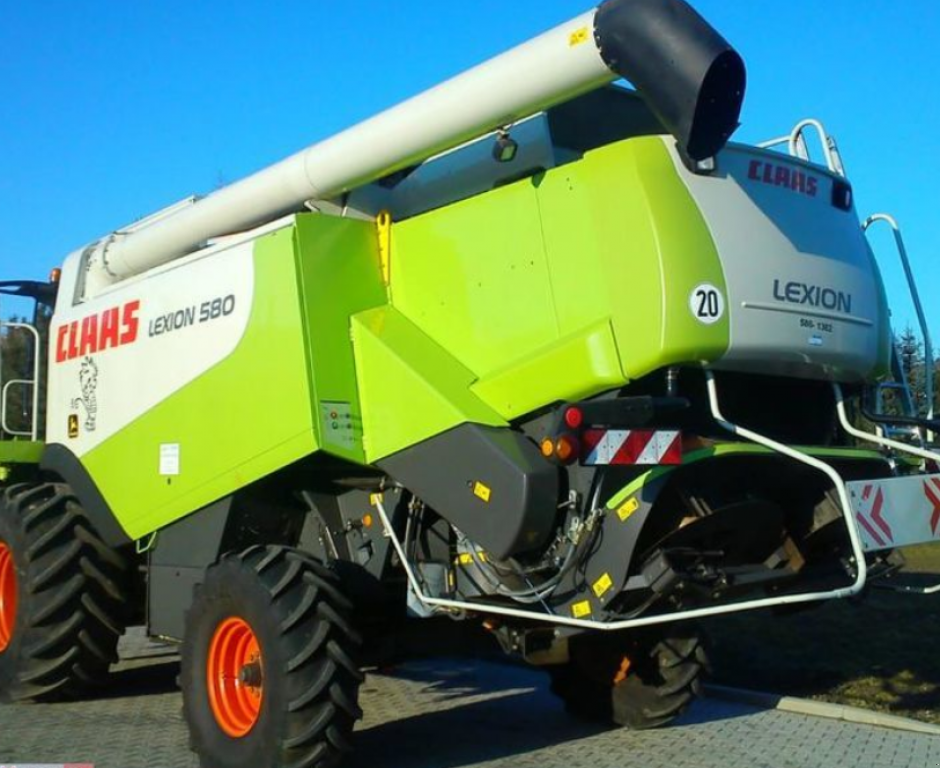 Oldtimer-Mähdrescher des Typs CLAAS Lexion 580, Neumaschine in Чортків (Bild 1)