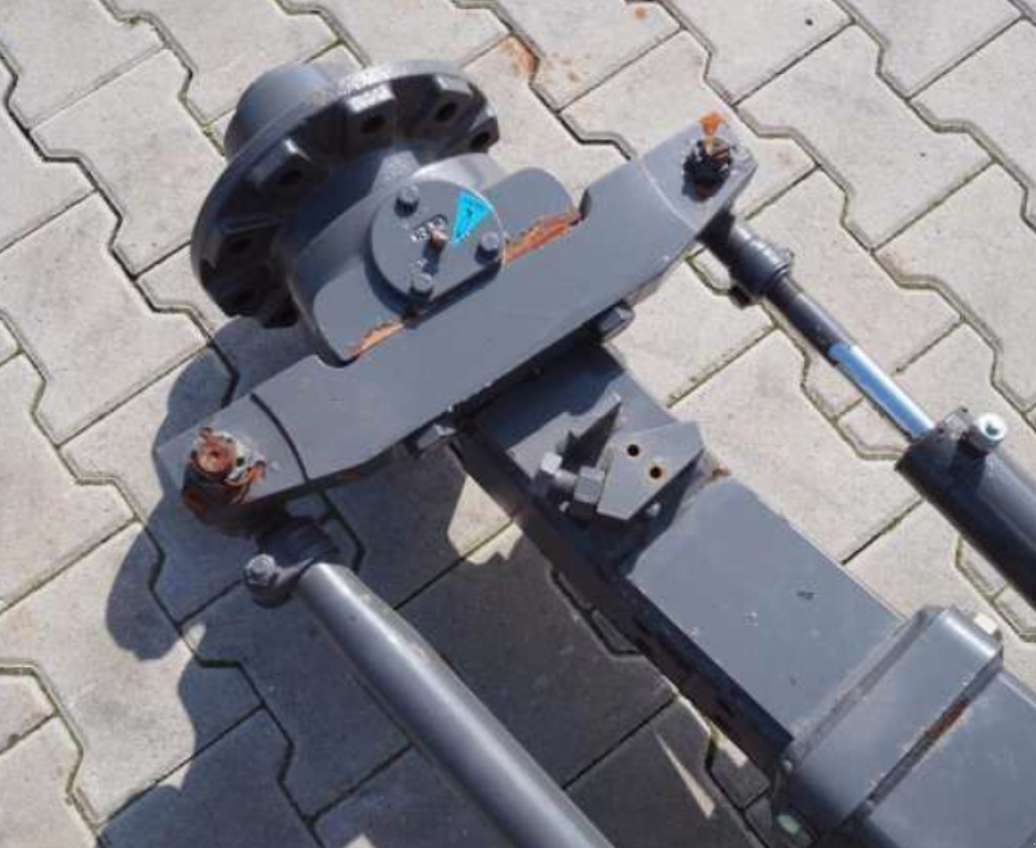 Oldtimer-Mähdrescher des Typs CLAAS Lexion 580, Neumaschine in Чортків (Bild 7)