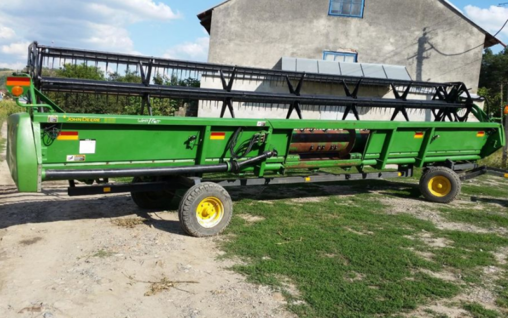Schneidwerk des Typs John Deere 930F,  in Чортків (Bild 4)