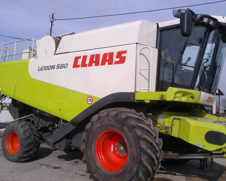 Oldtimer-Mähdrescher des Typs CLAAS Lexion 580, Neumaschine in Чортків (Bild 2)