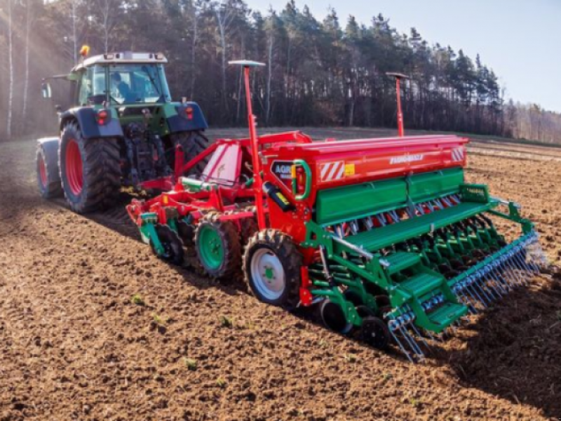 Wiesenegge des Typs keinen ATO30,  in Луцьк (Bild 1)