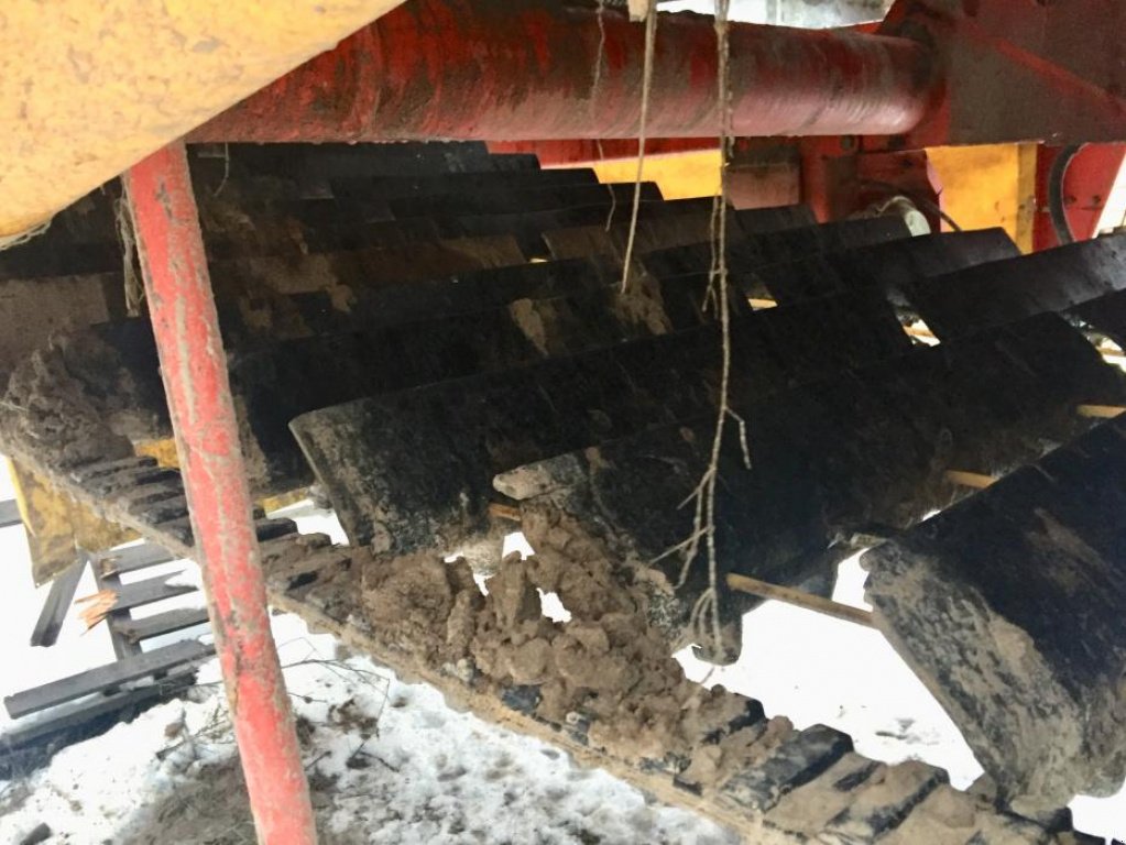 Kartoffelvollernter des Typs Grimme SE 150-60,  in Новгород-Сіверський (Bild 5)