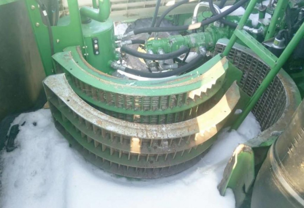 Oldtimer-Mähdrescher des Typs John Deere 9770 STS, Neumaschine in Тернопіль (Bild 5)