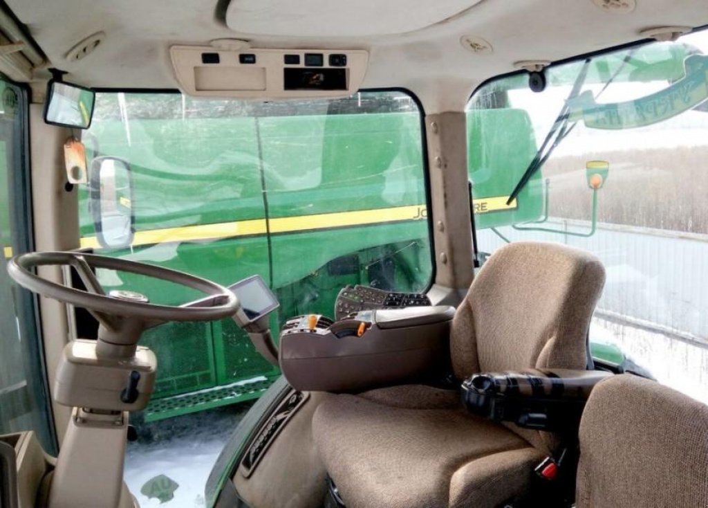 Oldtimer-Traktor des Typs John Deere 8295R, Neumaschine in Тернопіль (Bild 4)