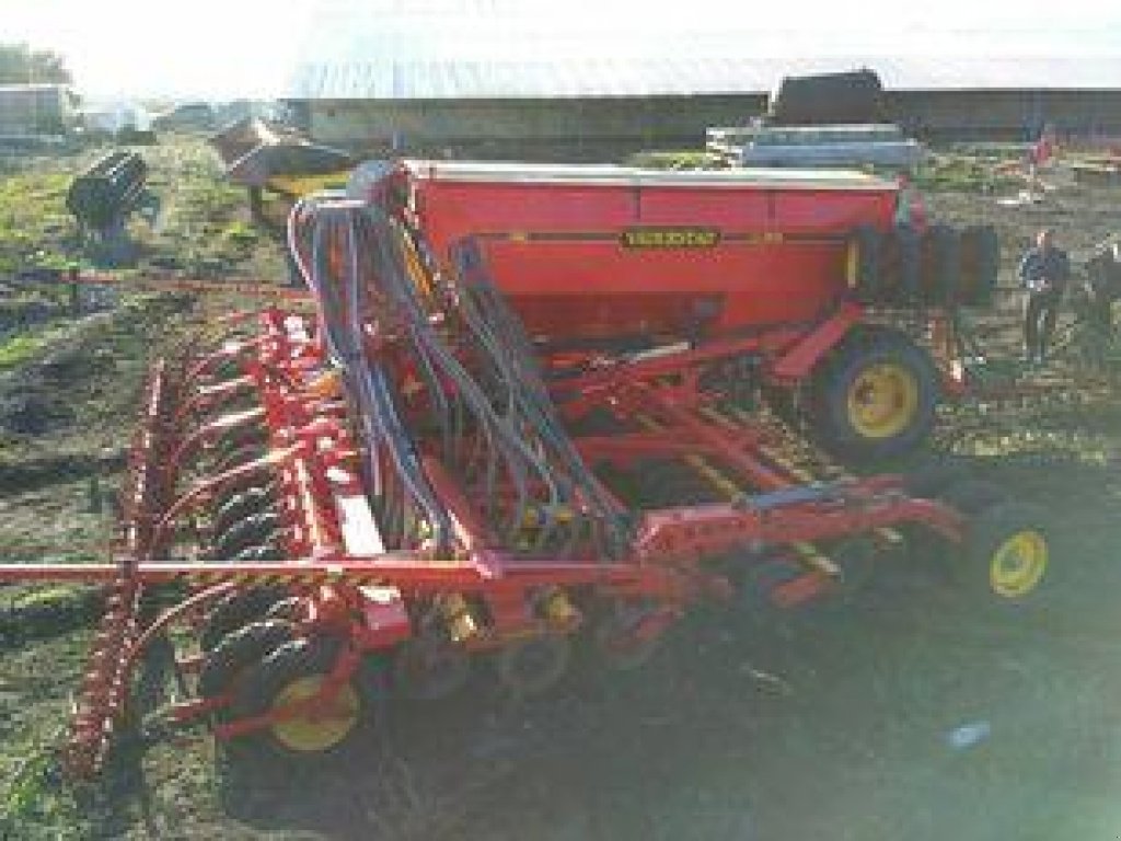 Gareeggenfelder des Typs Väderstad Rapid 300C,  in Не обрано (Bild 4)