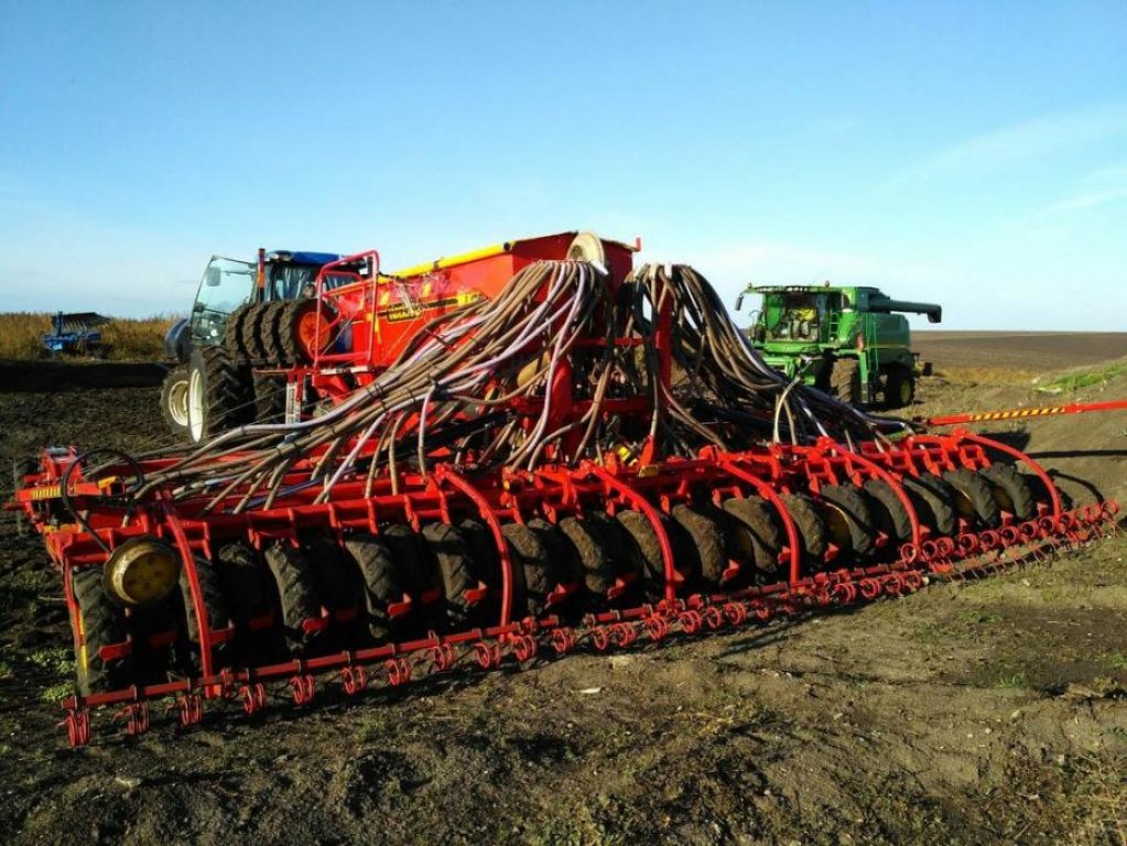 Gareeggenfelder des Typs Väderstad Rapid 300C,  in Не обрано (Bild 7)