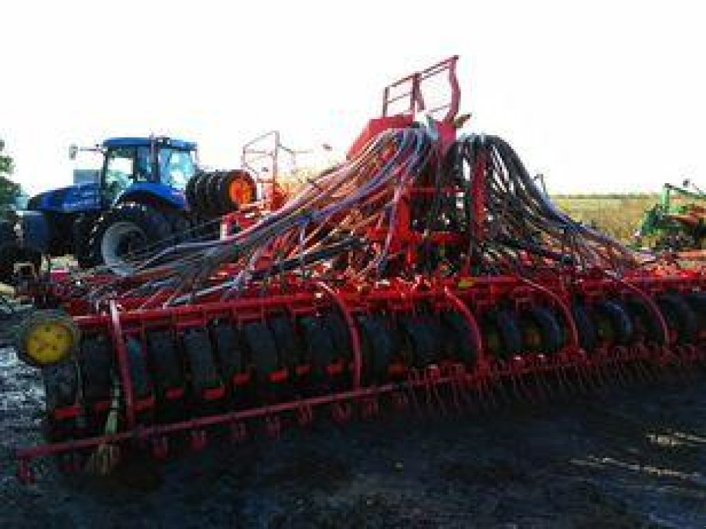 Gareeggenfelder des Typs Väderstad Rapid 300C,  in Не обрано (Bild 1)