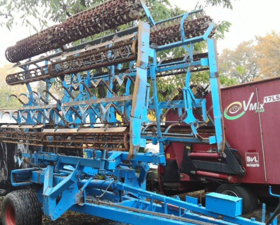 Kartoffelpflegetechnik des Typs Lemken Kompaktor Gigant 10/800,  in Київ (Bild 1)