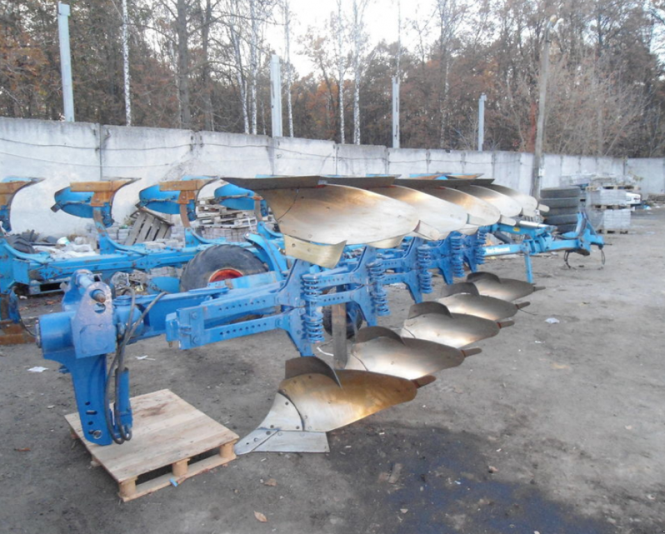 Scheibenpflug des Typs Rabe 3+1+1,  in Київ (Bild 2)