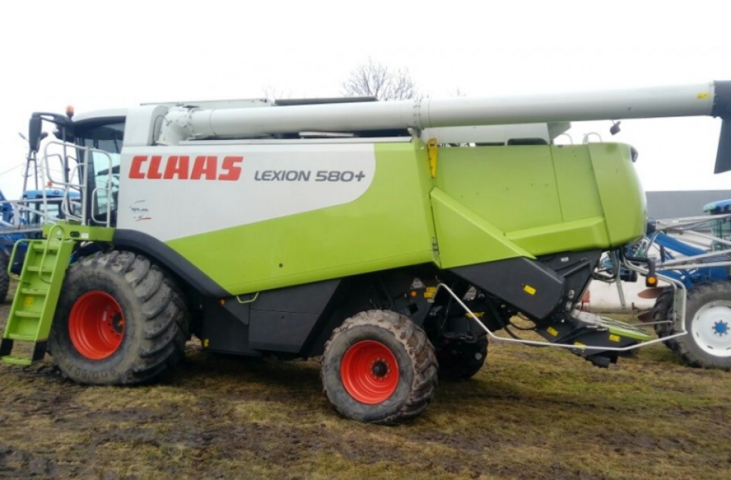 Oldtimer-Mähdrescher des Typs CLAAS Lexion 580+,  in Київ (Bild 1)