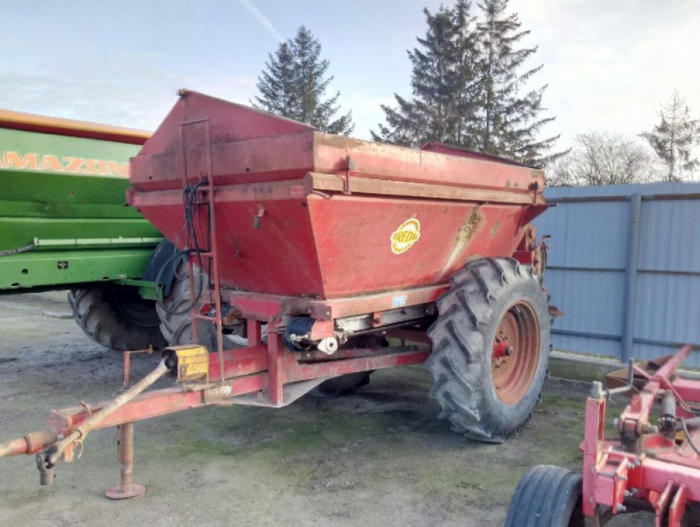 Sandstreuer & Salzstreuer des Typs Bredal В4,  in Вузлове (Bild 1)