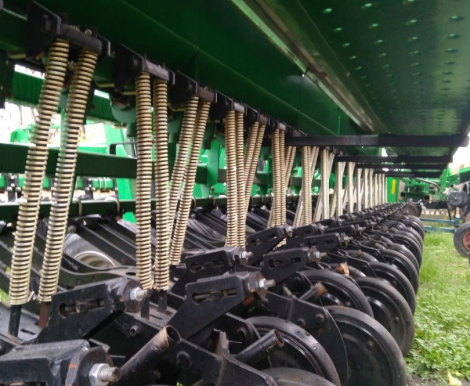 Direktsaatmaschine des Typs Great Plains CPH-2000,  in Василівка (Bild 10)