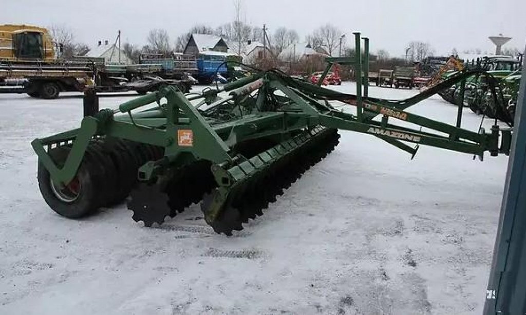 Wiesenegge des Typs Amazone Catros 5501-T,  in Перея́слав-Хмельни́цький (Bild 1)