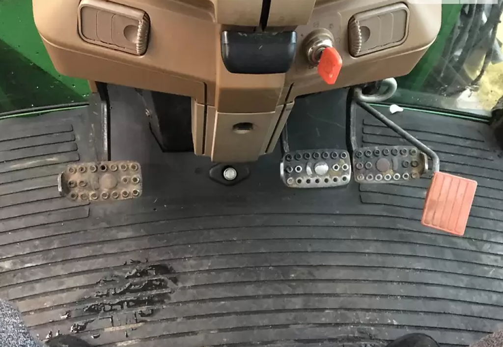 Oldtimer-Traktor des Typs John Deere 6600, Neumaschine in Луцьк (Bild 7)