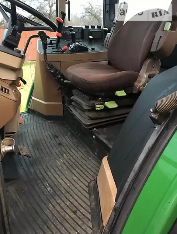 Oldtimer-Traktor des Typs John Deere 6600, Neumaschine in Луцьк (Bild 3)