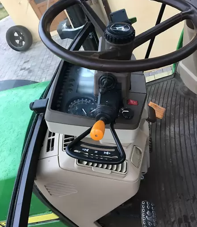 Oldtimer-Traktor des Typs John Deere 6910, Neumaschine in Луцьк (Bild 8)