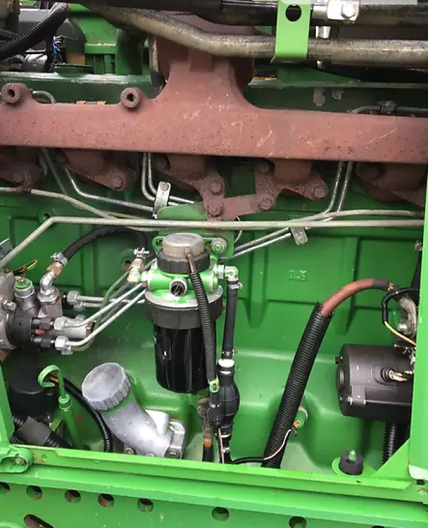 Oldtimer-Traktor des Typs John Deere 6910, Neumaschine in Луцьк (Bild 3)