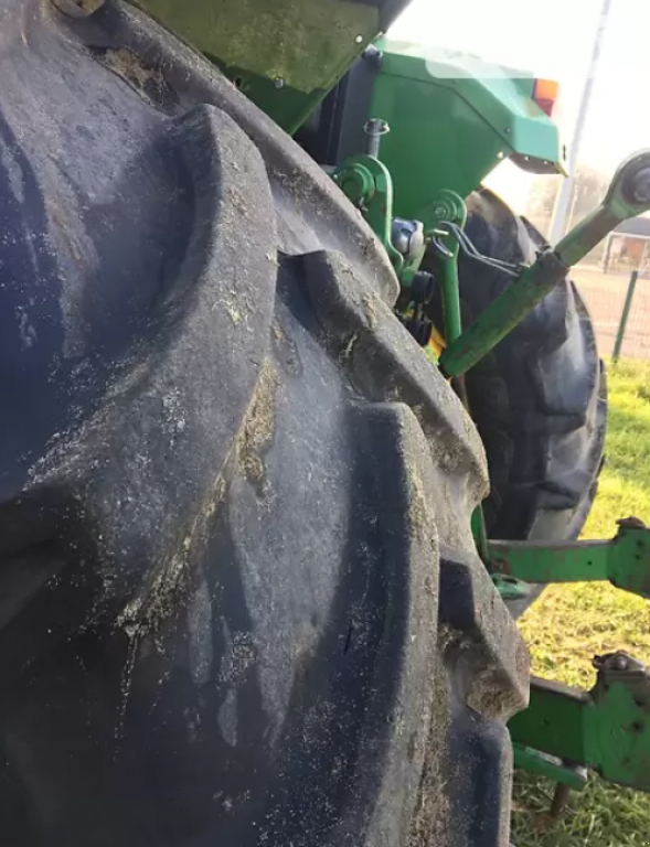 Oldtimer-Traktor des Typs John Deere 6506, Neumaschine in Луцьк (Bild 4)