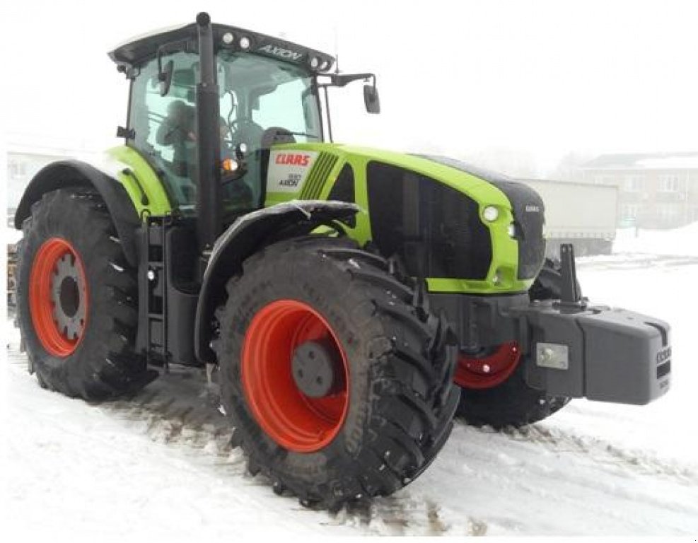 Oldtimer-Traktor des Typs CLAAS Axion 930, Neumaschine in Кіровоград (Bild 1)