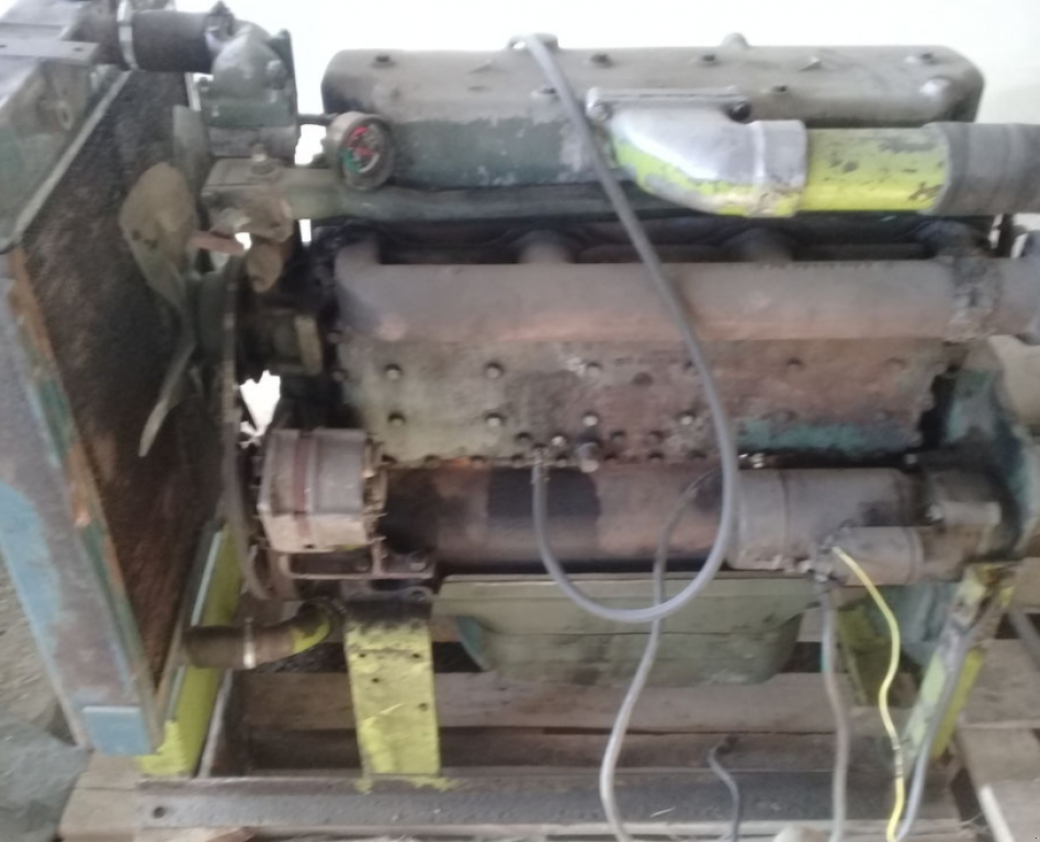 Oldtimer-Mähdrescher des Typs CLAAS Dominator 96, Neumaschine in Чернівці (Bild 3)