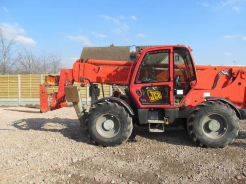 Teleskopstapler des Typs JCB 540-170,  in Київ (Bild 1)