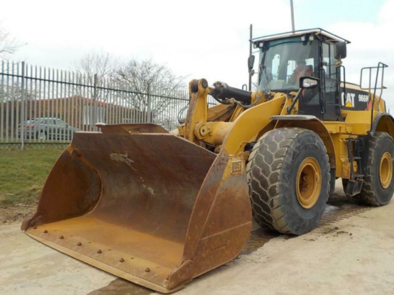 Frontlader des Typs Caterpillar 966K, Neumaschine in Київ (Bild 1)