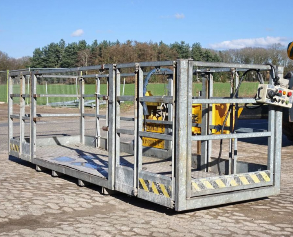 Teleskopstapler des Typs Manitou MRT 1850, Neumaschine in Київ (Bild 9)