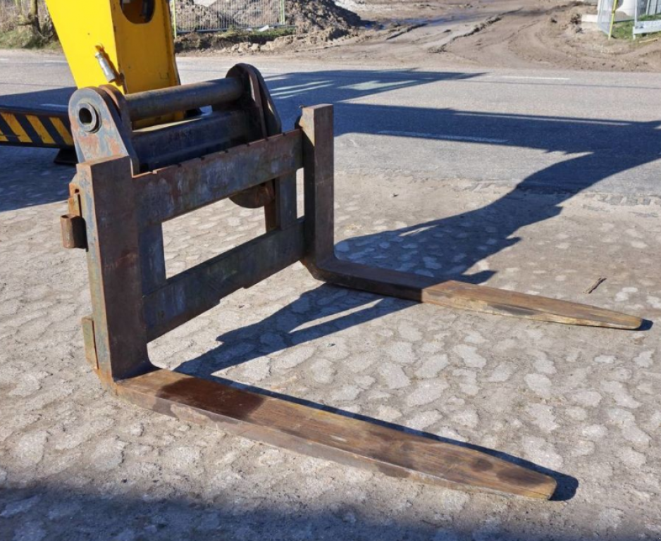 Teleskopstapler des Typs Manitou MRT 1850, Neumaschine in Київ (Bild 4)