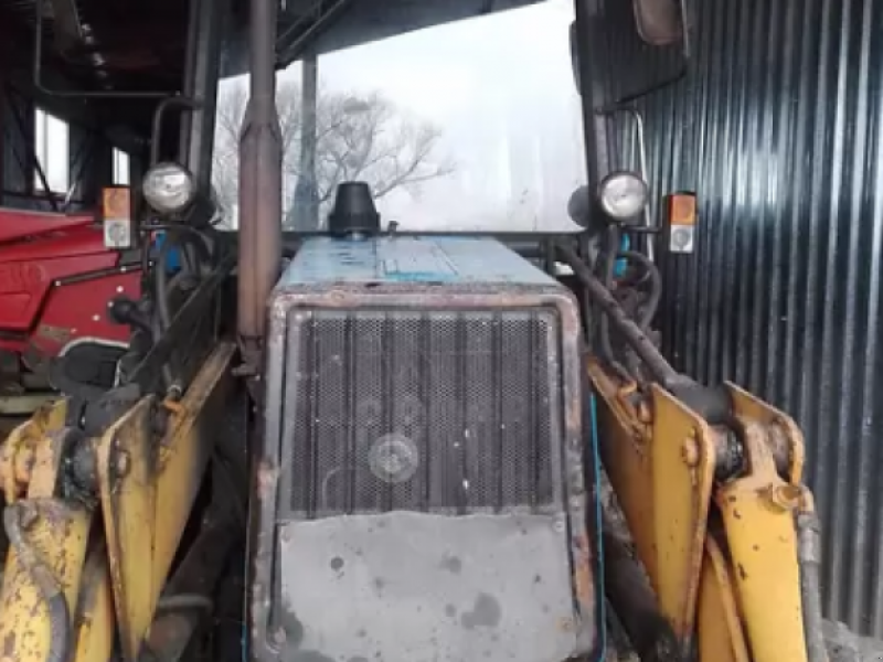 Oldtimer-Traktor des Typs Belarus Беларус-920, Neumaschine in Біла Церква (Bild 1)