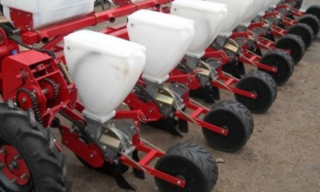 Sämaschine des Typs CHERVONA ZIRKA СУПН-8,  in Дніпропетровськ (Bild 1)