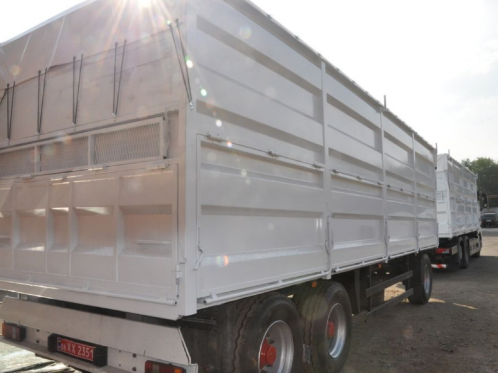 Überladewagen des Typs Schmitz SPR,  in Запоріжжя (Bild 4)