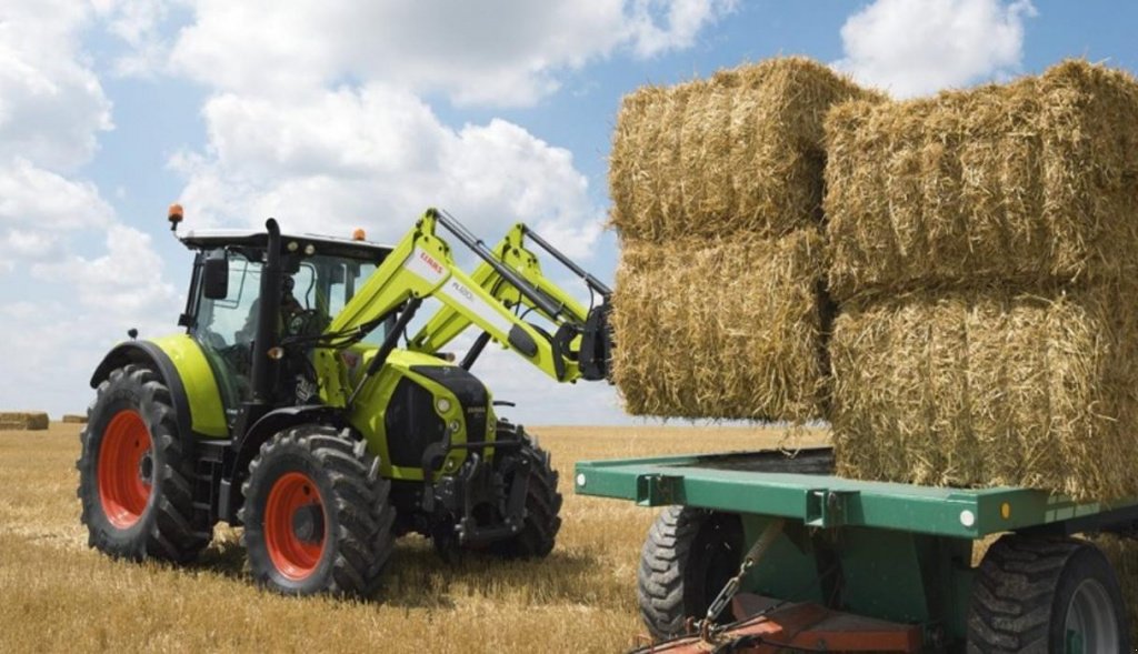 Oldtimer-Traktor des Typs CLAAS Axion 850, Neumaschine in Гребінки (Bild 7)