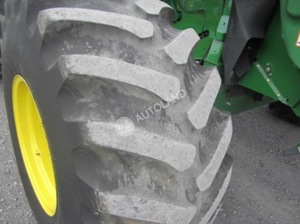 Oldtimer-Mähdrescher des Typs John Deere 9770 STS Bullet Rotor,  in Здолбунів (Bild 10)