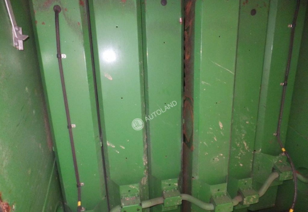 Oldtimer-Mähdrescher des Typs John Deere 9680 WTS, Neumaschine in Здолбунів (Bild 10)