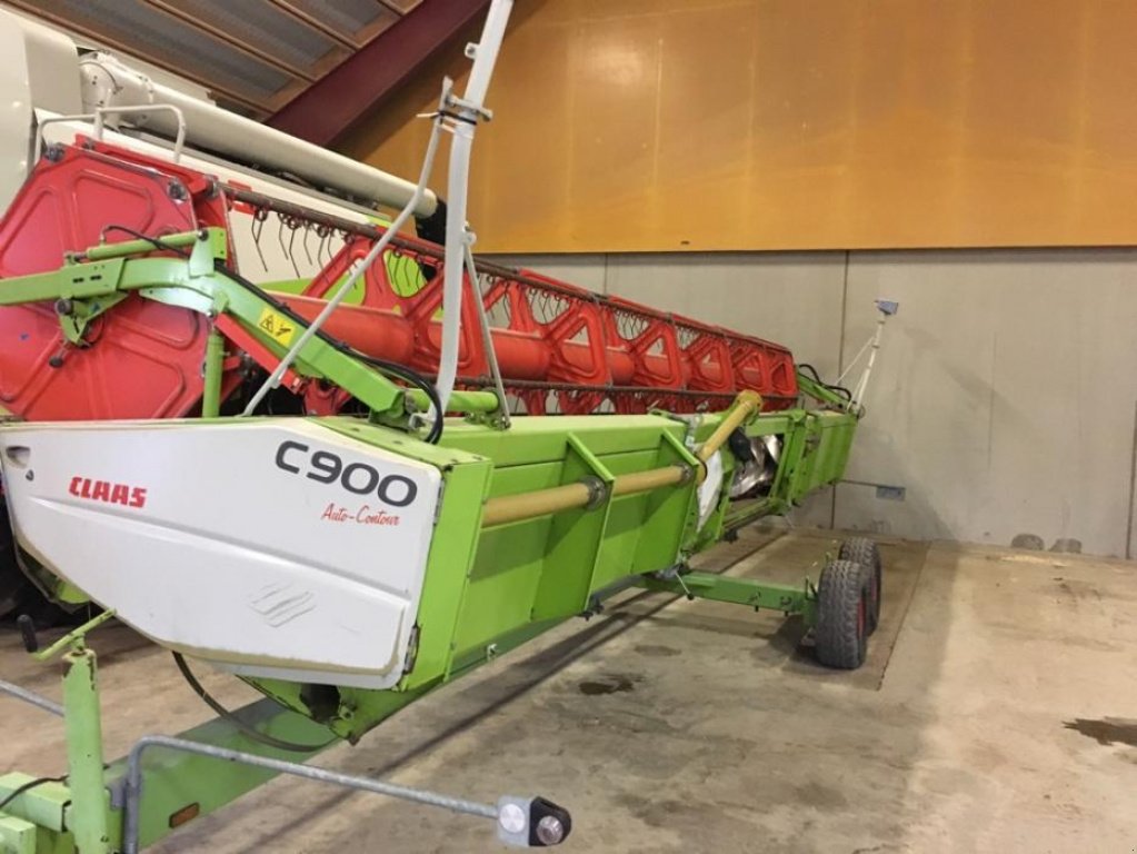 Oldtimer-Mähdrescher des Typs CLAAS Lexion 560, Neumaschine in Здолбунів (Bild 4)