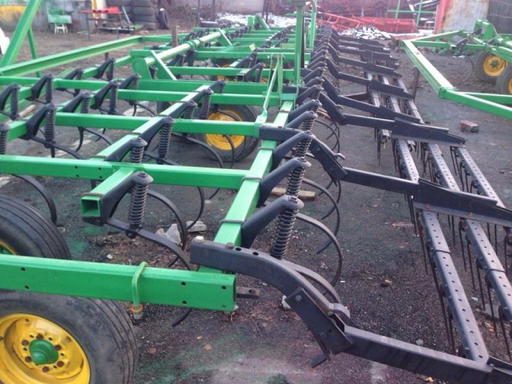 Kartoffelpflegetechnik des Typs John Deere 1000,  in Дніпропетровськ (Bild 7)