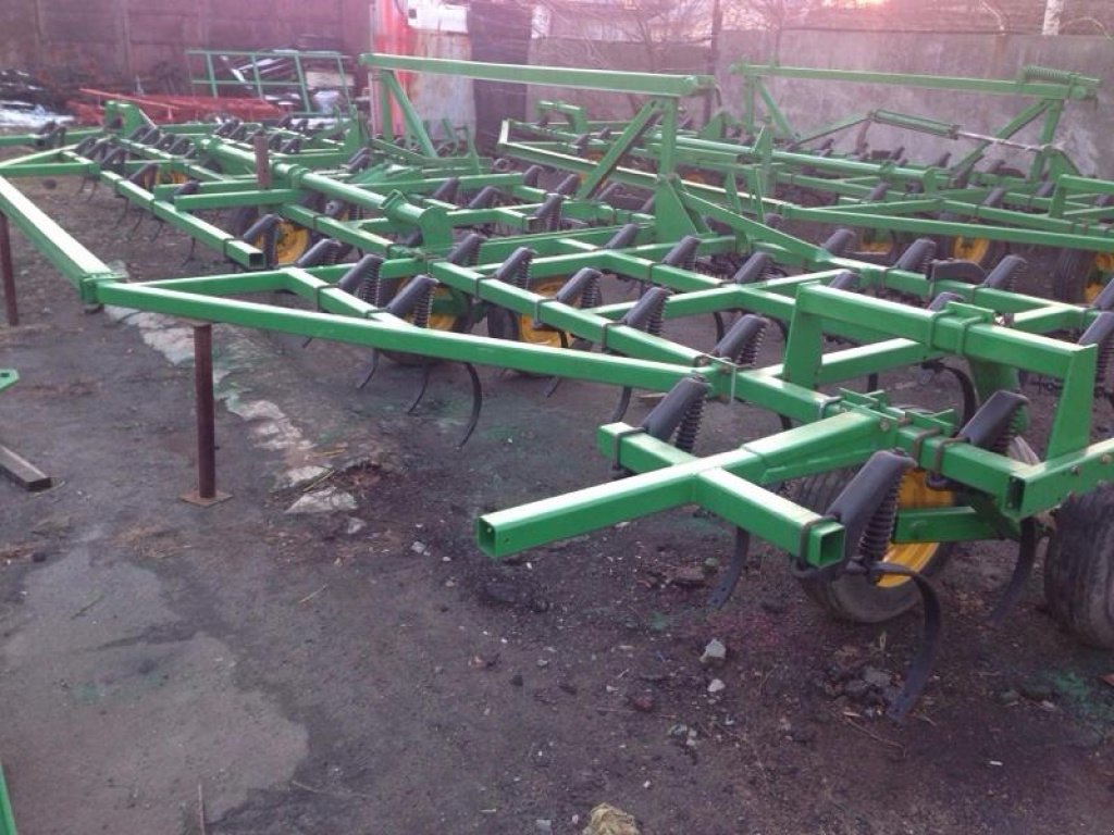 Kartoffelpflegetechnik des Typs John Deere 1000,  in Дніпропетровськ (Bild 3)