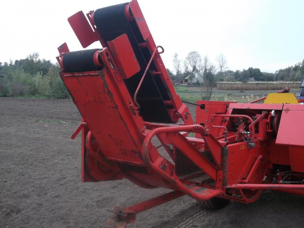 Hochdruckpresse des Typs Welger AP 45,  in Кременець (Bild 1)