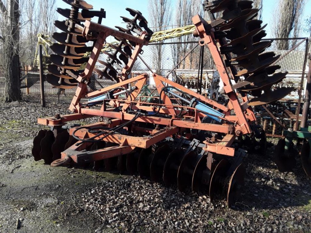 Wiesenegge des Typs CHERVONA ZIRKA БДТ-7,  in Миколаїв (Bild 1)