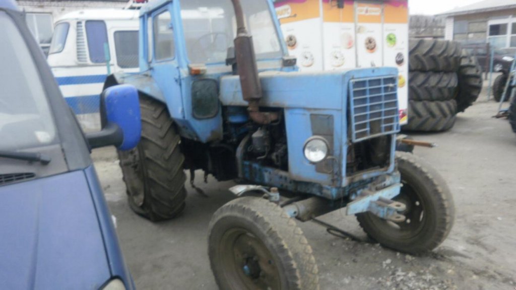 Oldtimer-Traktor des Typs Belarus Беларус-80, Neumaschine in Біла Церква (Bild 3)