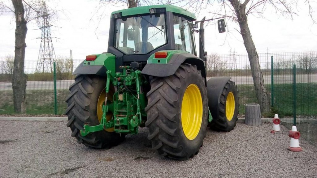 Oldtimer-Traktor des Typs John Deere 6910, Neumaschine in Біла Церква (Bild 5)
